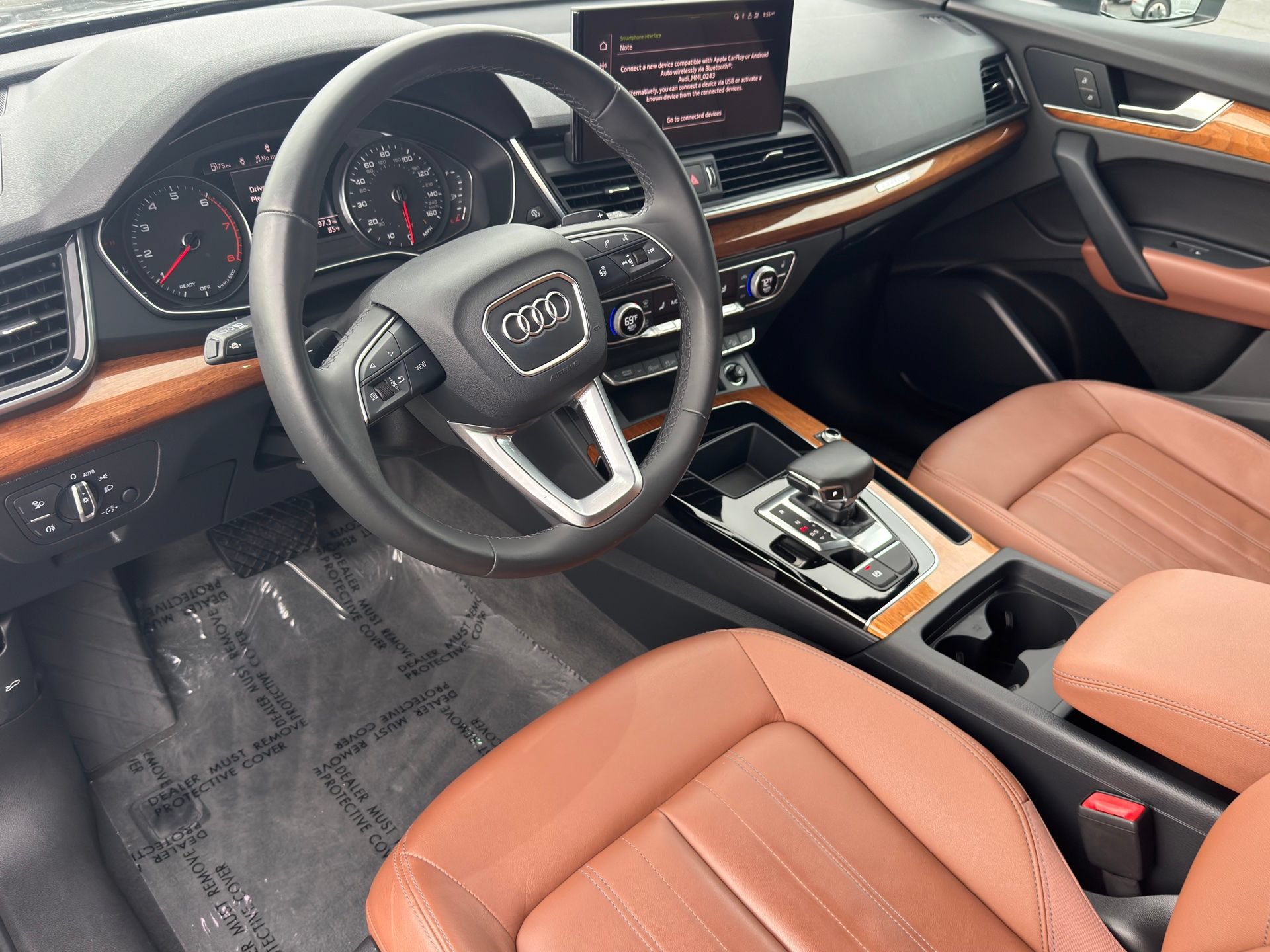 Used 2023 Audi Q5 2.0T Premium w/ Convenience Package AWD/4WD image 10