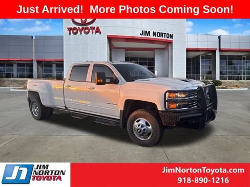 Used 2018 Chevrolet Silverado 3500 LT w/ LT Convenience Package image 1