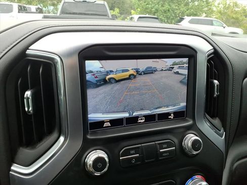 Used 2021 GMC Sierra 1500 SLT AWD/4WD image 15