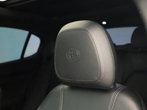 Used 2023 Alfa Romeo Stelvio Sprint RWD image 27
