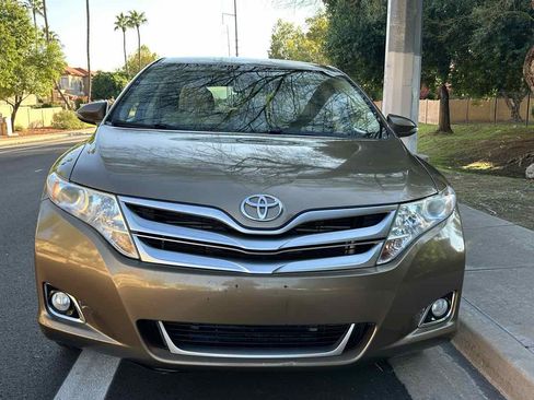 Used 2013 Toyota Venza LE image 3