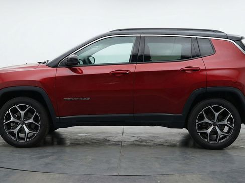 Used 2025 Jeep Compass Limited image 5