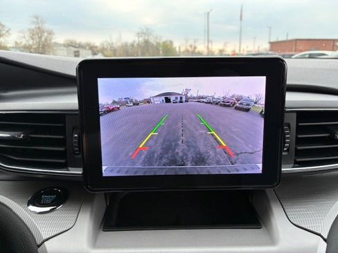 Used 2023 Ford Explorer XLT w/ Equipment Group 202A AWD/4WD image 25