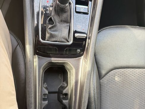 Used 2024 Jeep Compass Latitude image 28