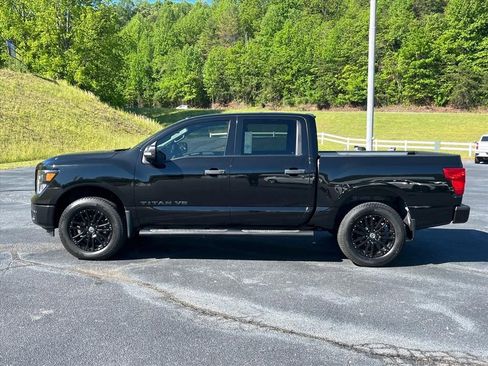 Used 2018 Nissan Titan SL w/ Midnight Edition AWD/4WD image 2