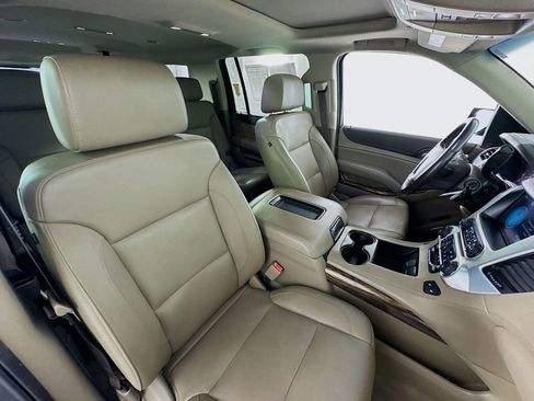 Used 2020 GMC Yukon XL SLT image 31