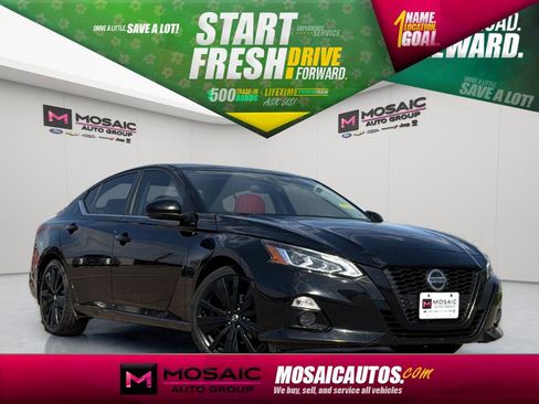 Used 2022 Nissan Altima 2.5 SR w/ Midnight Edition Package FWD image 1