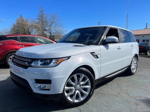 Used 2017 Land Rover Range Rover Sport HSE image 2