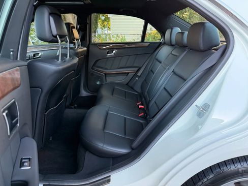 Used 2012 Mercedes-Benz E 350 4MATIC Sedan image 26