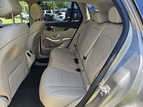 Used 2020 Mercedes-Benz GLC 300 image 15
