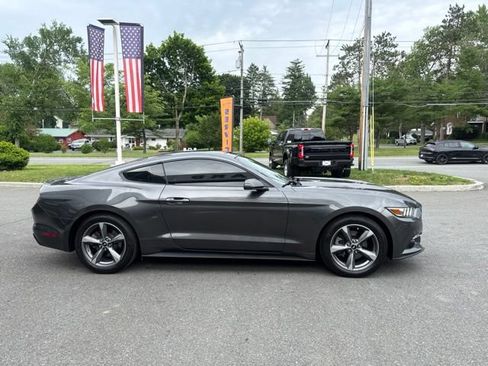 Used 2016 Ford Mustang Coupe w/ Equipment Group 051A RWD image 4