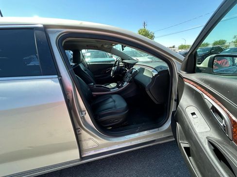 Used 2013 Buick LaCrosse Leather image 12