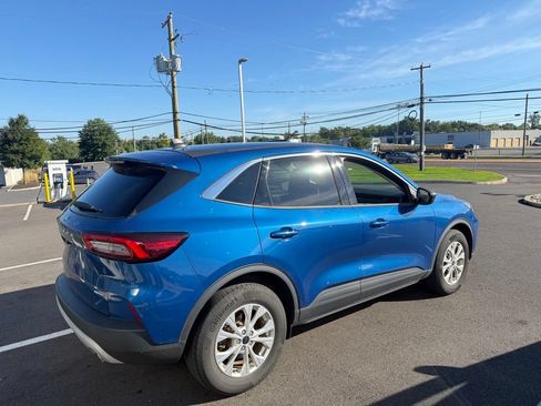 Used 2023 Ford Escape Active AWD/4WD image 4