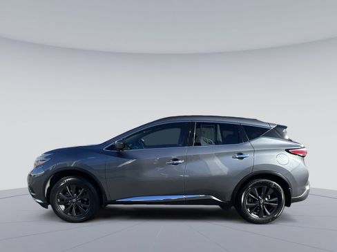 Used 2018 Nissan Murano SV w/ Premium Package image 2