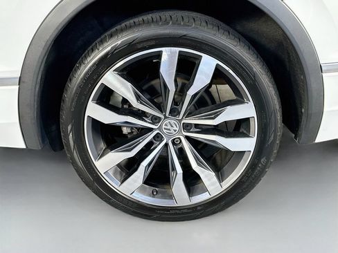 Used 2020 Volkswagen Tiguan SEL Premium R-Line AWD/4WD image 35