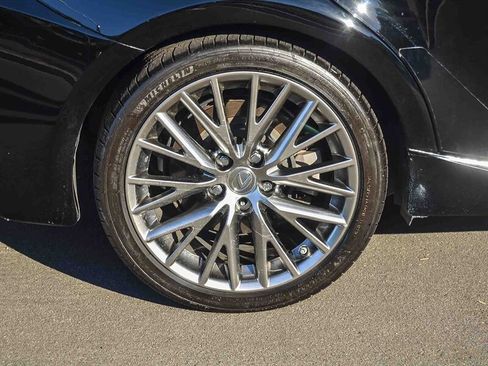 Used 2017 Lexus IS 200t image 12