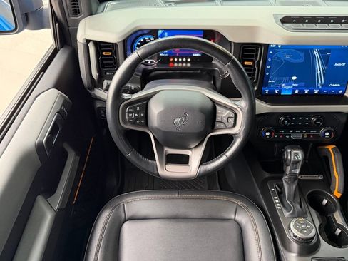 Used 2021 Ford Bronco Badlands AWD/4WD image 8
