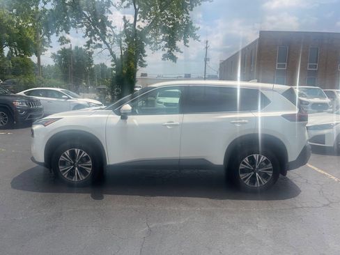 Used 2023 Nissan Rogue SV AWD/4WD image 10