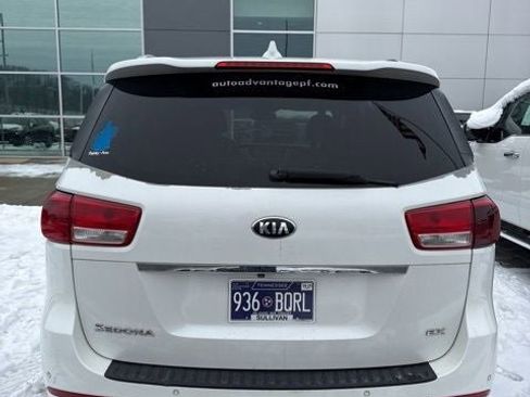 Used 2016 Kia Sedona EX image 10