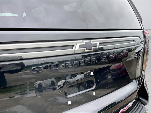 Used 2021 Chevrolet Suburban RST w/ Luxury Package AWD/4WD image 34