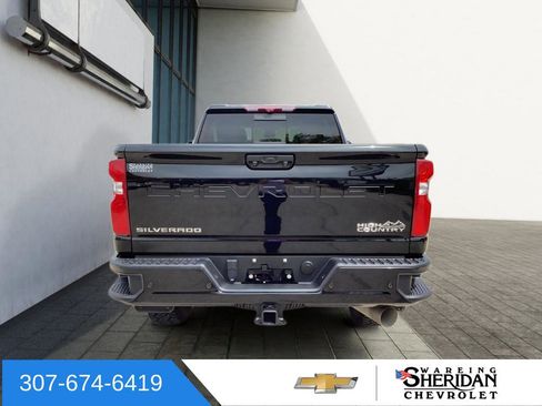 Used 2024 Chevrolet Silverado 2500 High Country w/ Technology Package AWD/4WD image 4