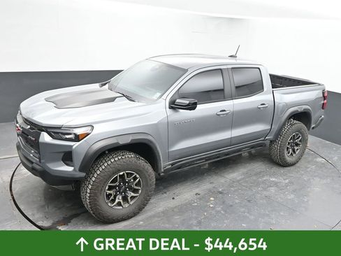 Used 2024 Chevrolet Colorado ZR2 w/ ZR2 Convenience Package III AWD/4WD image 39