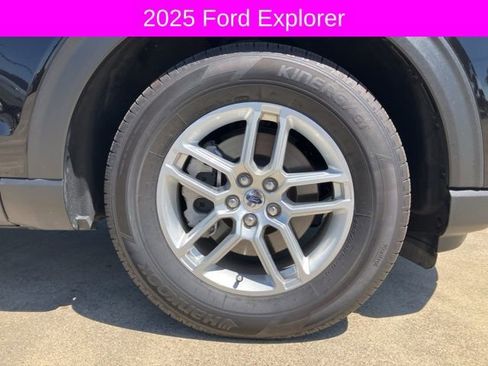 Used 2025 Ford Explorer Active image 10