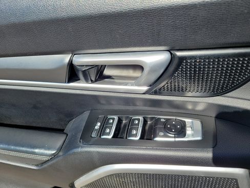 Used 2020 Kia Telluride S w/ S 8 Passenger Seating Package image 21