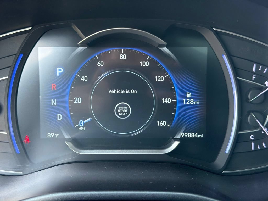 Used 2020 Hyundai Santa Fe Limited AWD/4WD image 2