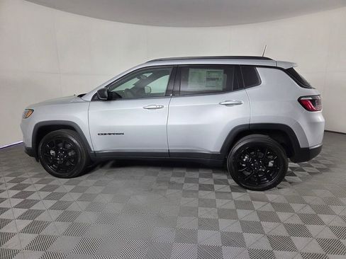 New 2026 Jeep Compass Latitude image 7