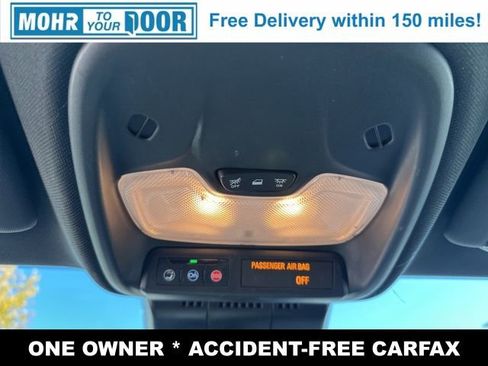 Used 2024 Chevrolet Colorado Trail Boss image 21