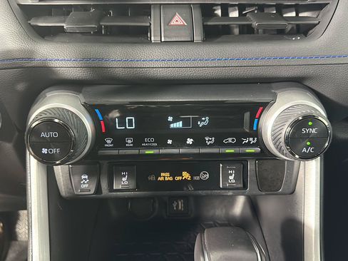 Used 2024 Toyota RAV4 SE w/ Weather Package AWD/4WD image 17