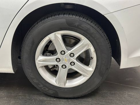 Used 2022 Chevrolet Malibu LT FWD image 23