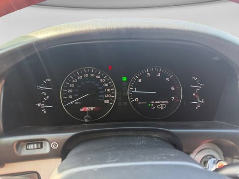 Used 2004 Lexus LX 470 4WD image 14