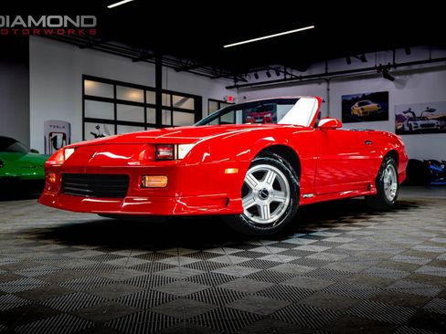 Used 1992 Chevrolet Camaro RS RWD image 29