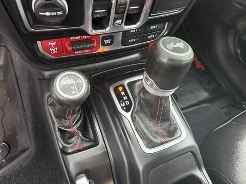 Used 2020 Jeep Wrangler Unlimited Rubicon AWD/4WD image 34