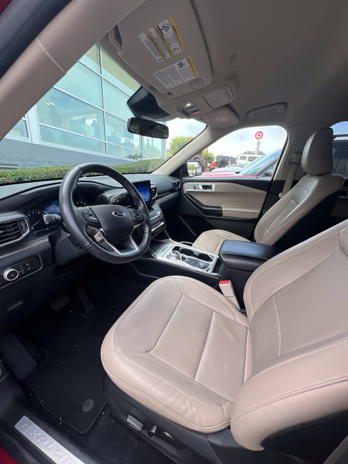 Used 2020 Ford Explorer Limited AWD/4WD image 12