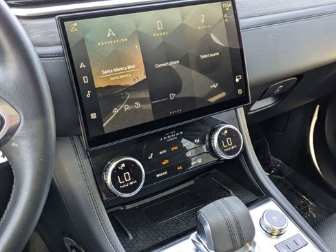 Used 2023 Jaguar F-PACE S image 15