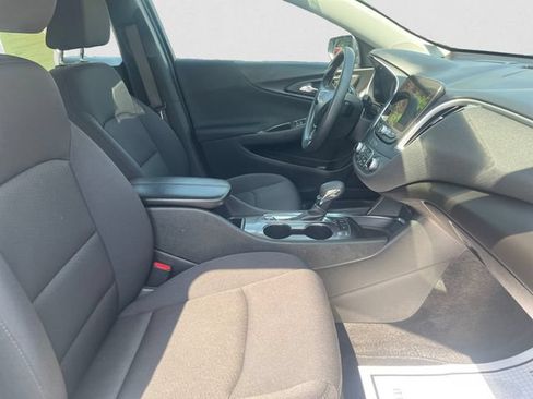 Used 2024 Chevrolet Malibu LT FWD image 15