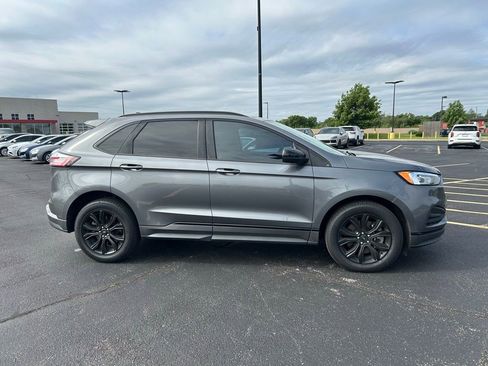 Used 2022 Ford Edge SE w/ Black Appearance Package AWD/4WD image 10