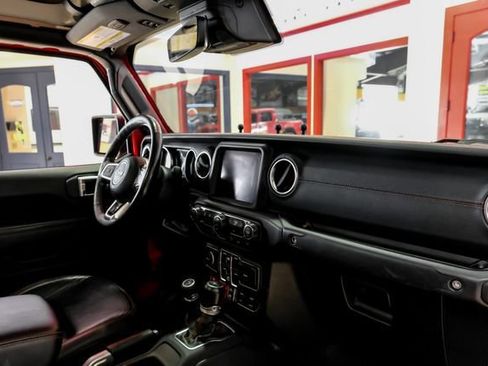 Used 2020 Jeep Gladiator Rubicon AWD/4WD image 13