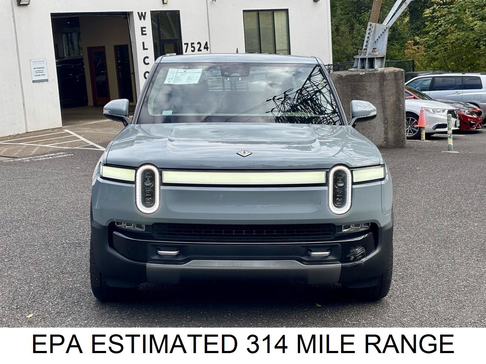 Used 2022 Rivian R1T Adventure AWD/4WD image 3