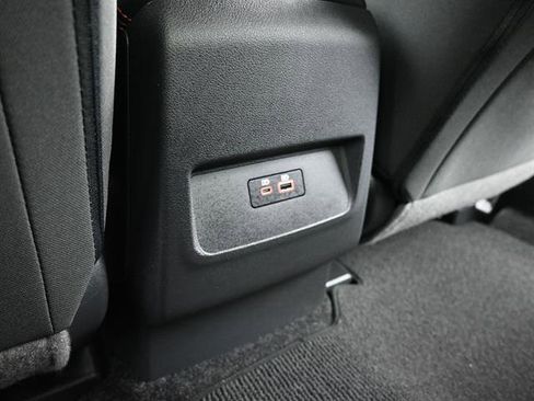 Used 2025 Nissan Frontier PRO-4X image 17