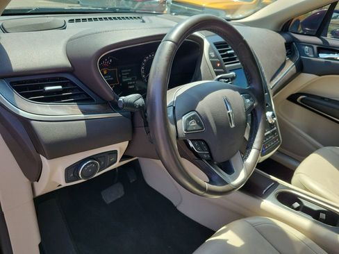 Used 2019 Lincoln MKC Reserve w/ MKC Technology Package AWD/4WD image 7