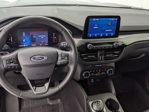 Certified 2023 Ford Escape Active FWD image 3