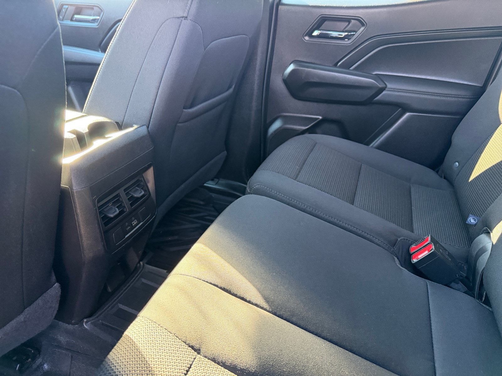 Used 2024 GMC Canyon Elevation w/ Convenience Package AWD/4WD image 11