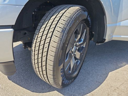 Used 2025 Ford F150 STX w/ Equipment Group 200A RWD image 31