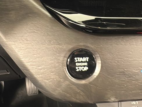 Used 2025 Nissan Murano SL AWD/4WD image 24