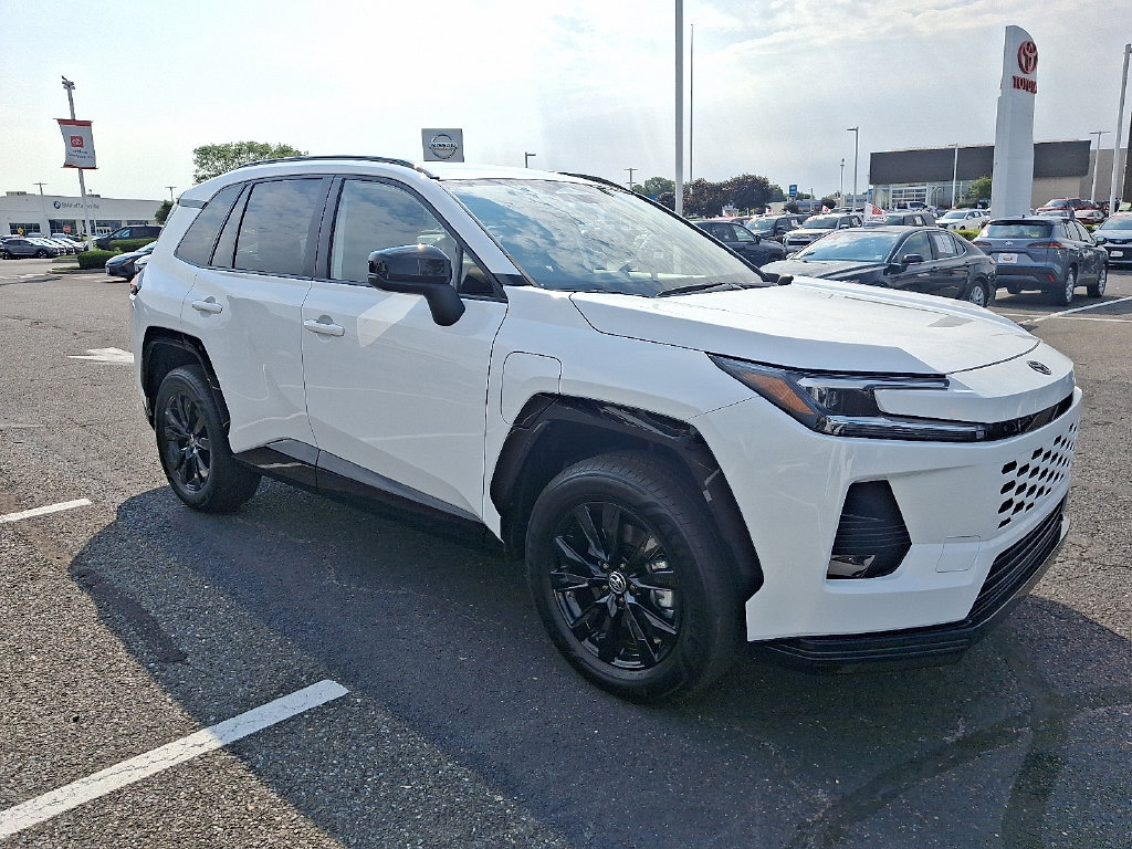 Used 2026 Toyota RAV4 SE w/ Convenience Package AWD/4WD image 3