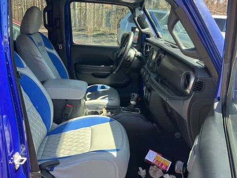 Used 2018 Jeep Wrangler Unlimited Sport image 14